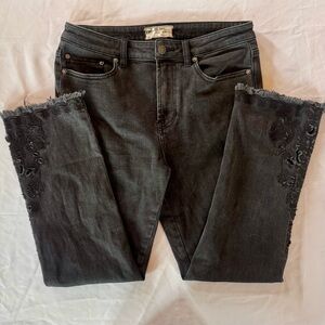 Free People frayed hem embroidered ankle jeans charcoal wash Sz 29